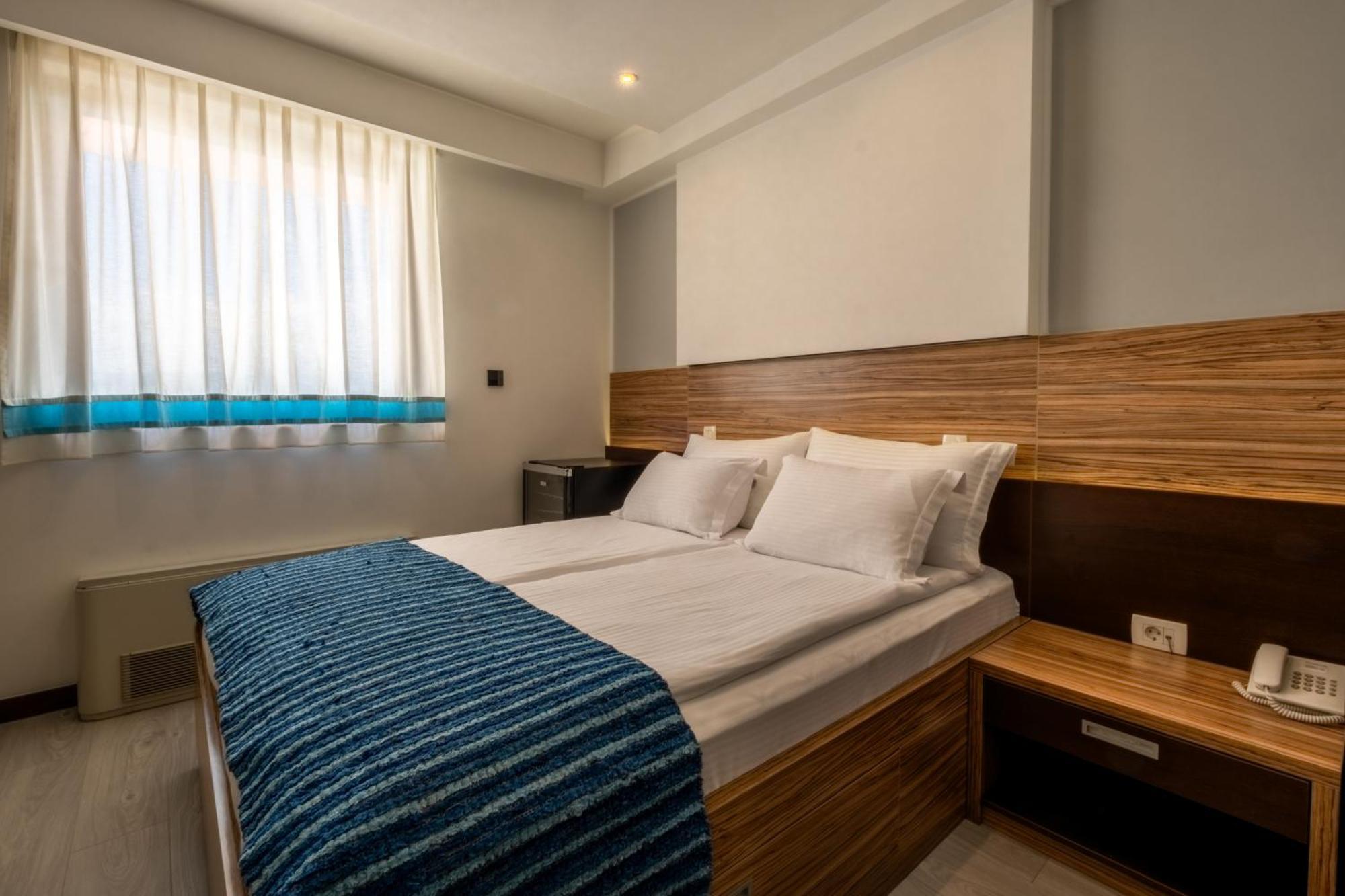 Hotel Bosna 1 Ilidža エクステリア 写真