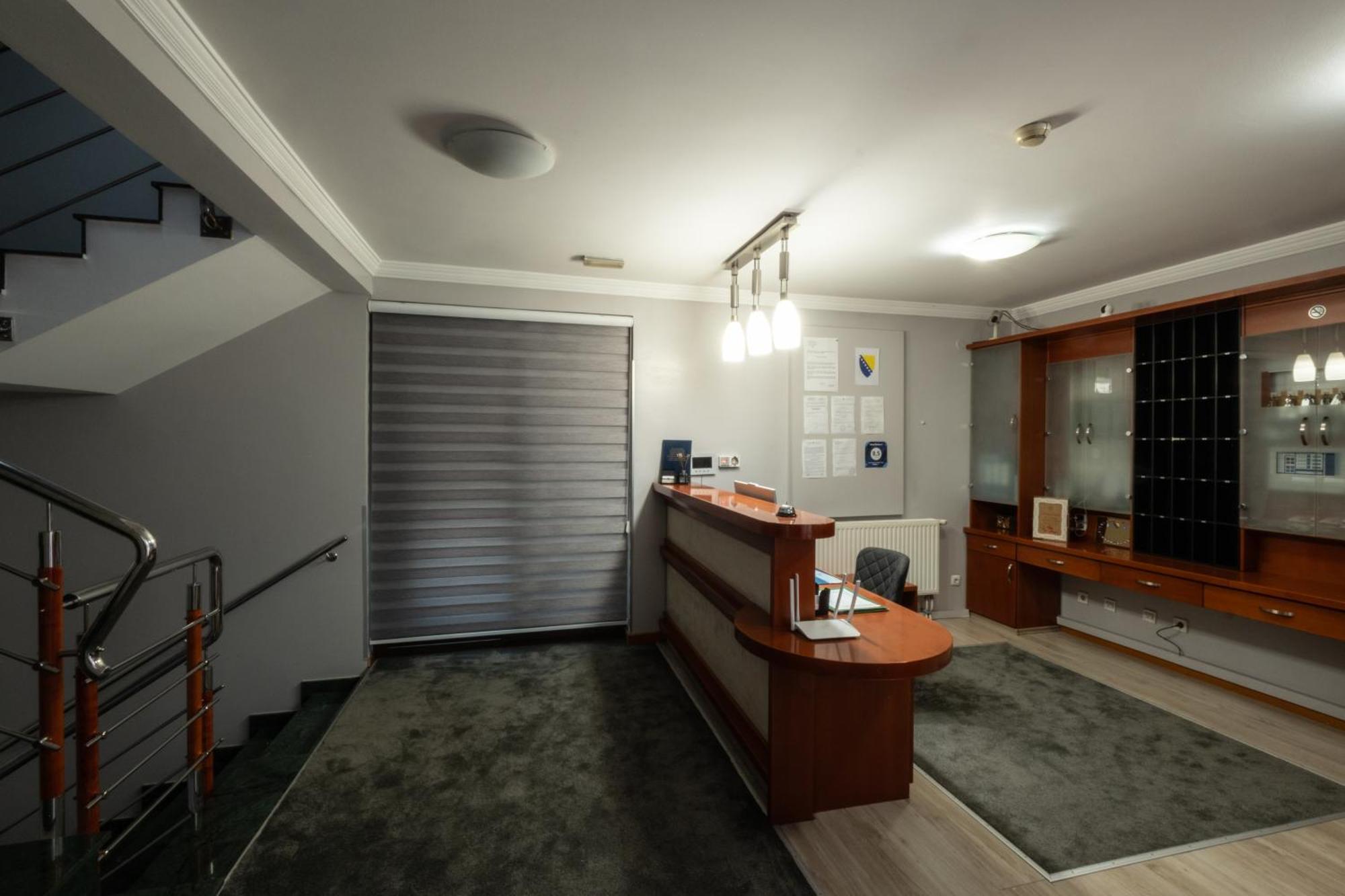 Hotel Bosna 1 Ilidža エクステリア 写真