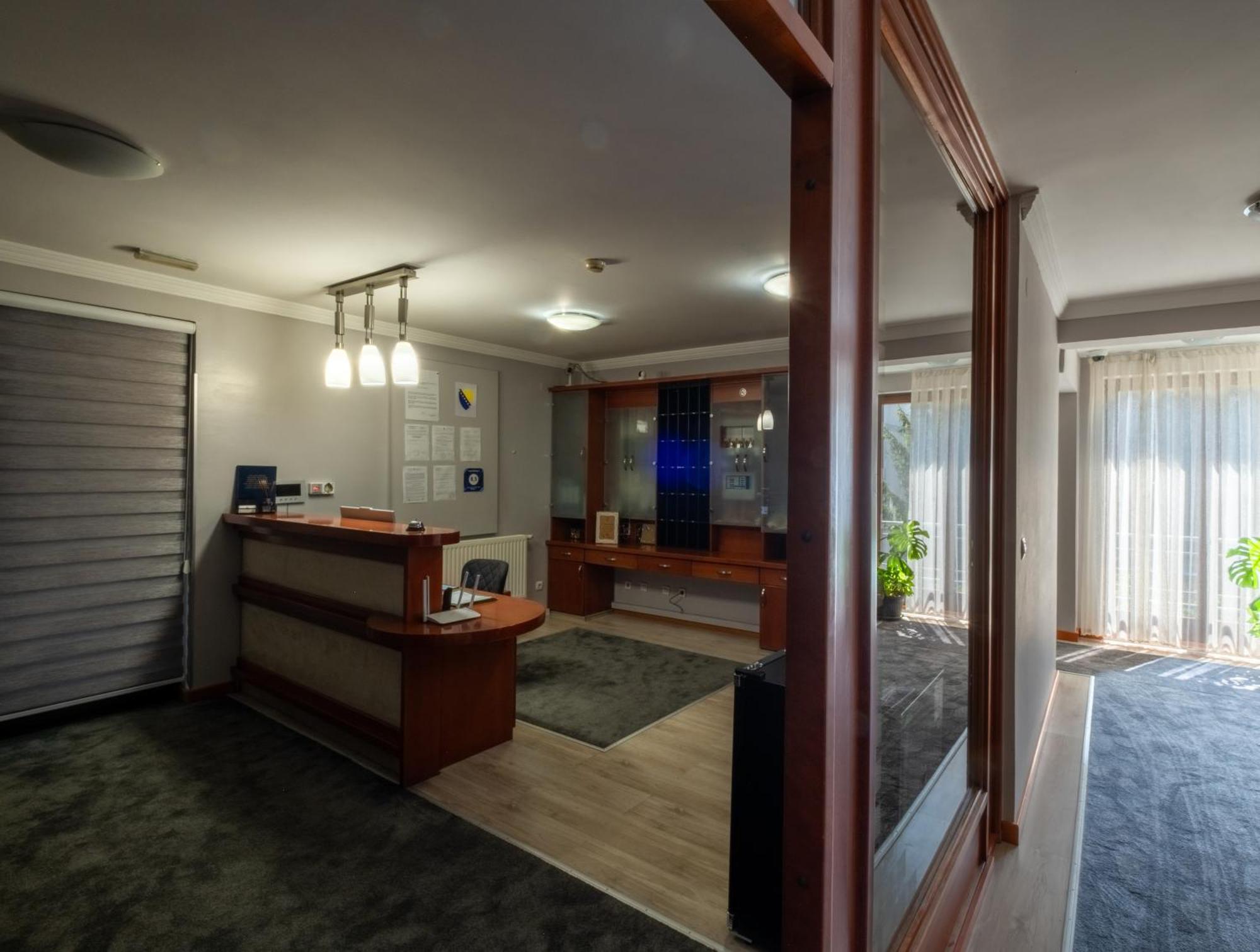 Hotel Bosna 1 Ilidža エクステリア 写真